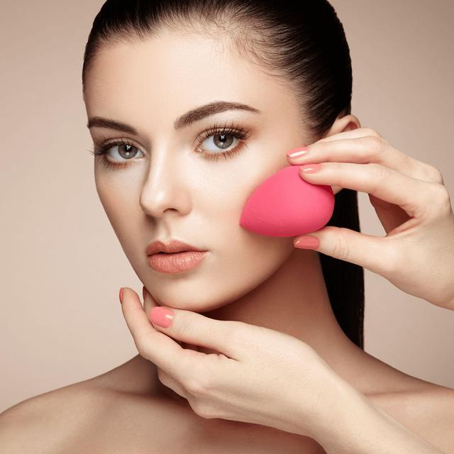 مستحضرات تجميل الوجه