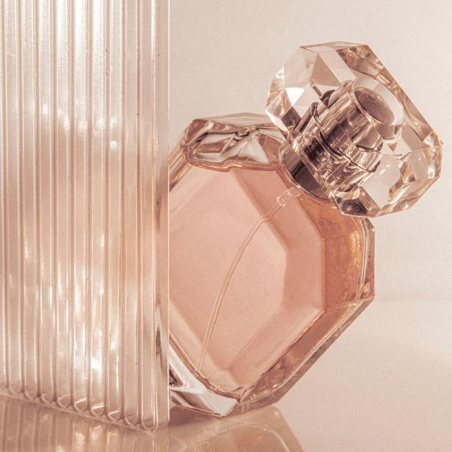 عطور نسائية